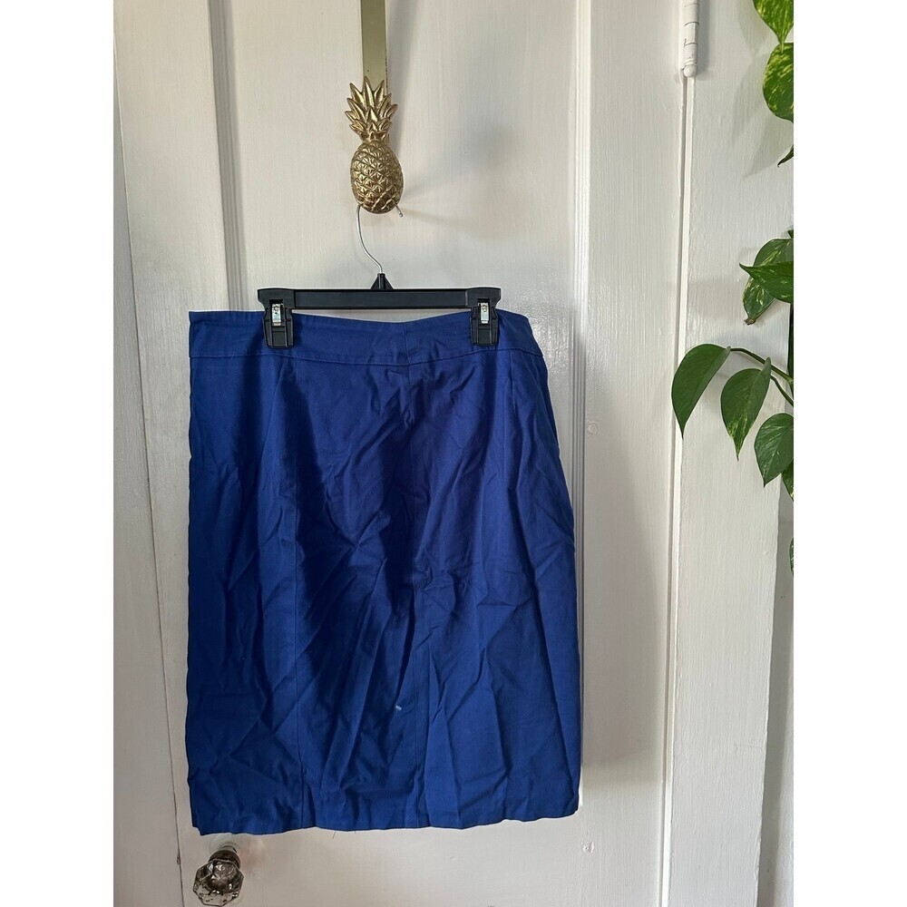Katherine Barclay Women’s size 10 Blue skirt